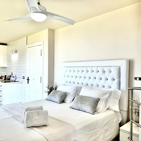 Blue Horizon * Puerto de Santiago (Tenerife)