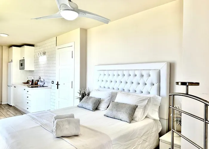 Blue Horizon * Puerto de Santiago (Tenerife)