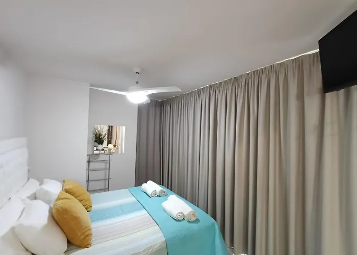 Blue Horizon Apartment *